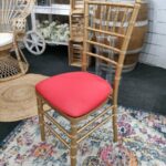 chaise-chivari-avec-assise-rouge-2-66430fec70975